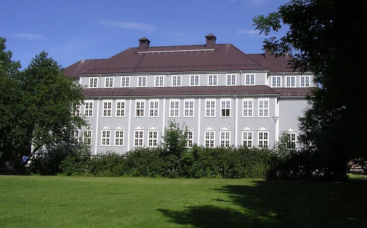 bilde av høgskolen i Nesna